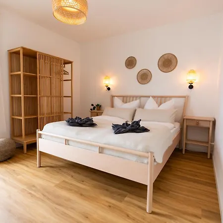 Moderne & Familienfreundliche Am Goitzschesee Apartment *