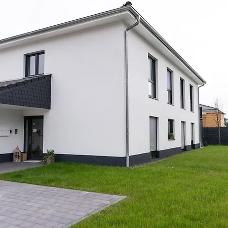 Moderne & Familienfreundliche Am Goitzschesee * Pouch