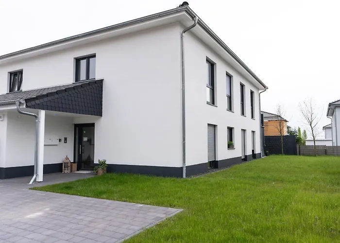 Moderne & Familienfreundliche Am Goitzschesee * Pouch